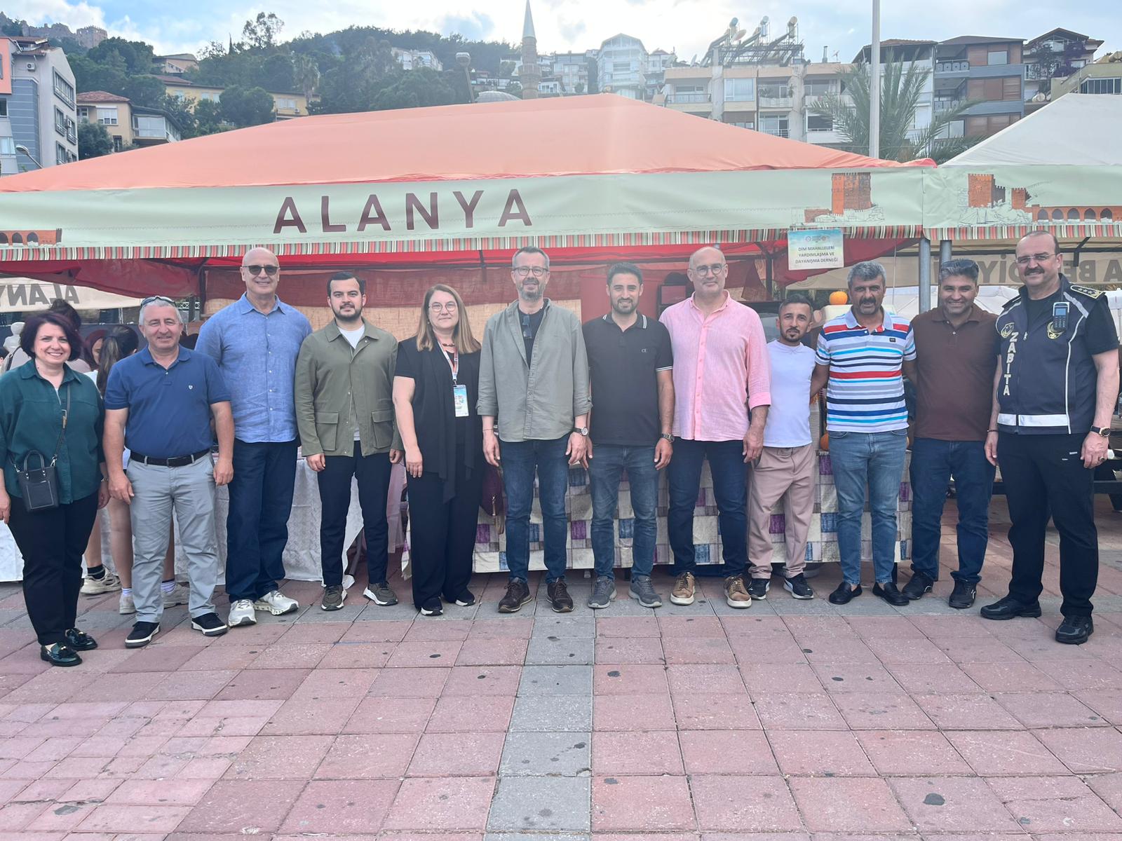 Dim Der’den Festivalde Dayanışma Örneği